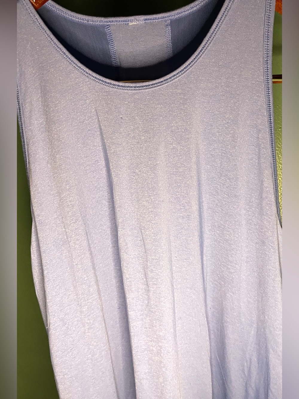 All in Motion Workout Gear Lavender Scoop Neck Tank Top Size-Large